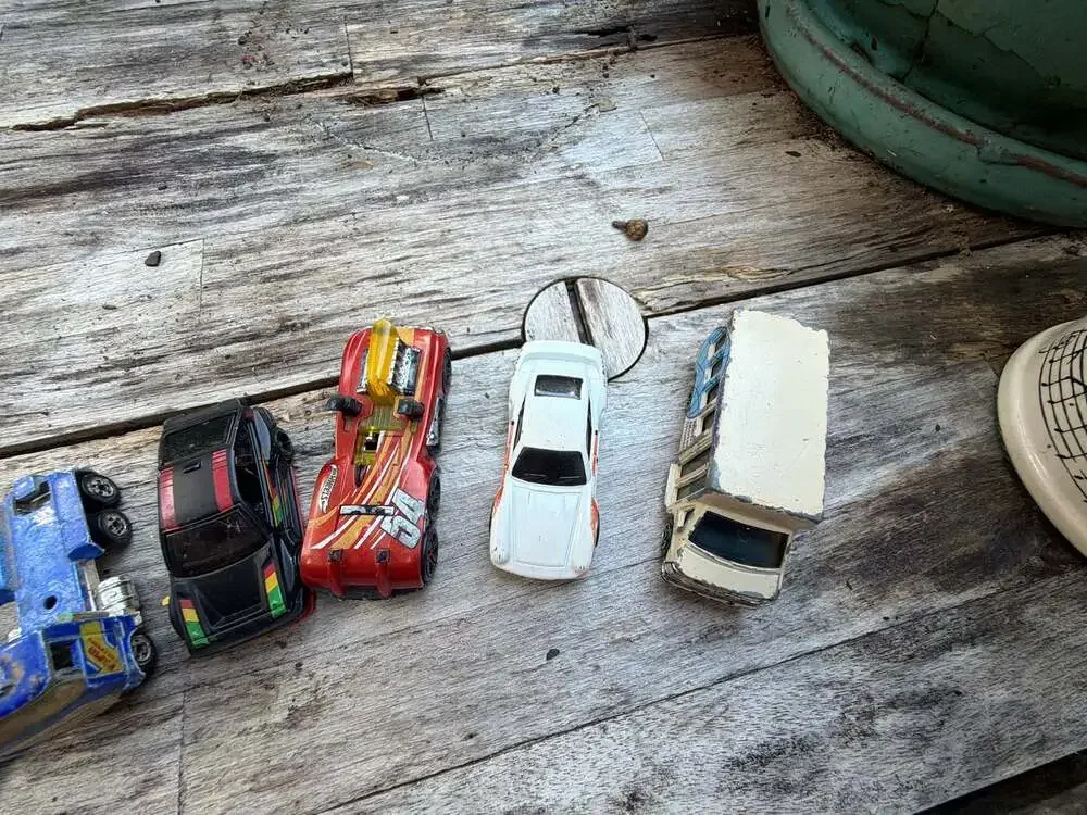 Lot of 6 Vintage Hot Wheels Diecast Vehicles